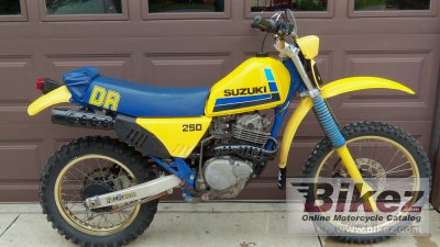 1984 Suzuki DR 250 S photo